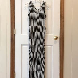 Old Navy Maternity Maxi Dress